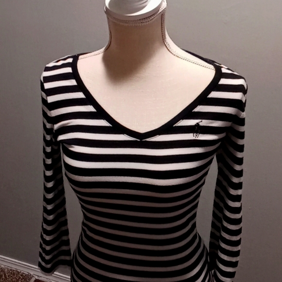 Top - Picture 1 of 1